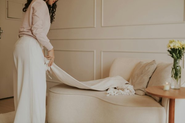 How to Style a Midi Dress for Different Body Types?